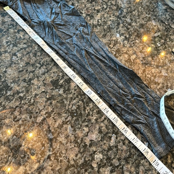 Bear Dance Heat gold flower cold shoulder tunic NWT L - Picture 7 of 12